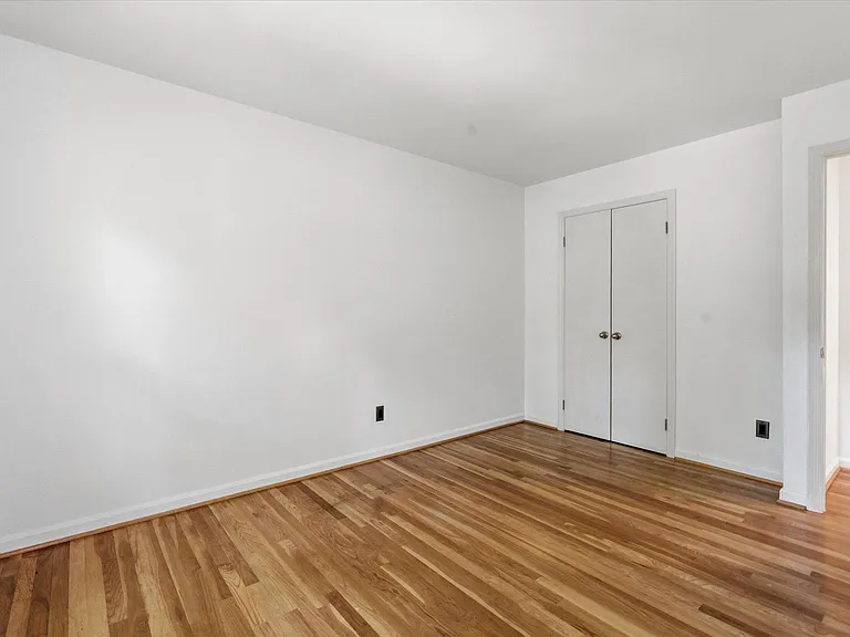 11120 Deborah Dr — Photo 35