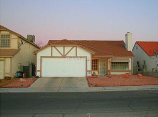 905 Greystone Dr, Las Vegas, NV 89108