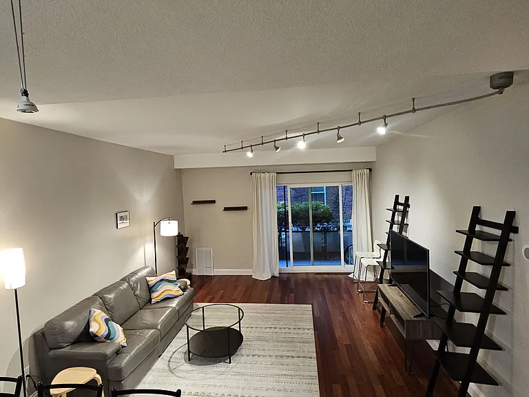 57 Broadlawn Park #11 — Photo 3
