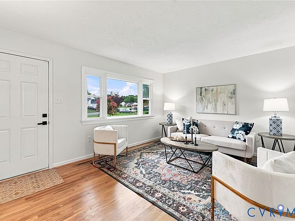 4th image of 309 Gawain Ct