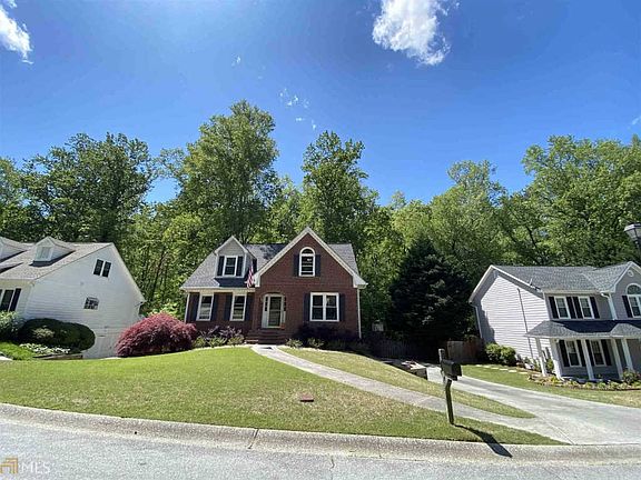 2nd image of 1220 Hunters Creek Ct