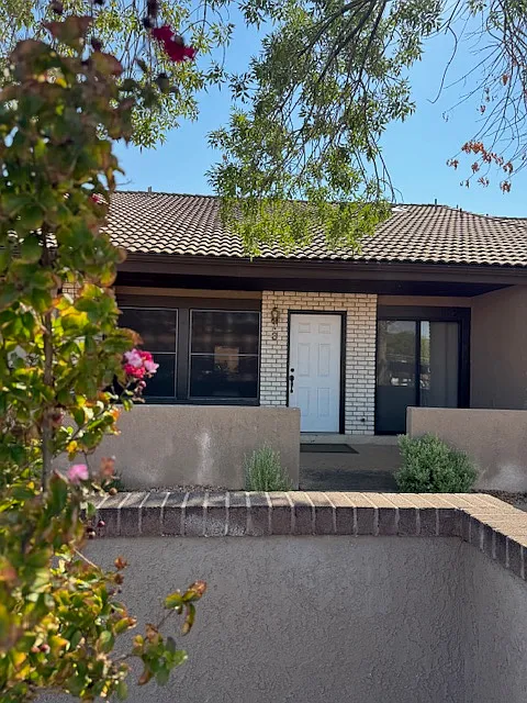 2 bed, 1069 sqft, $1,400 — Photo 1