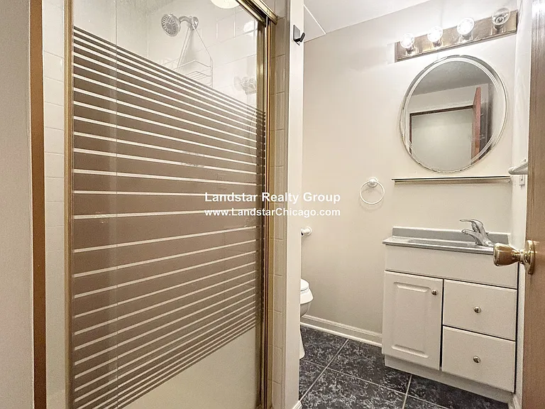 1427 N Wood St #1F — Photo 25