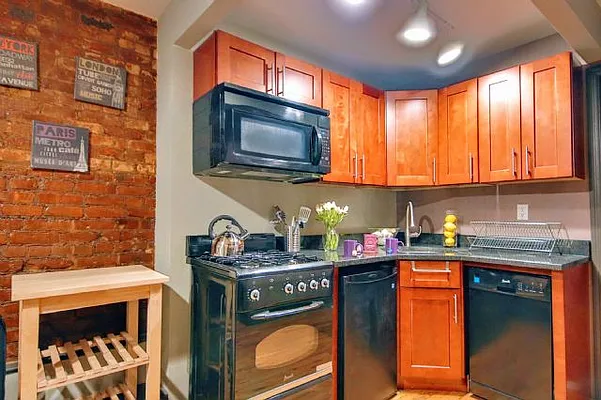 Rented by Highline Residential | media 5