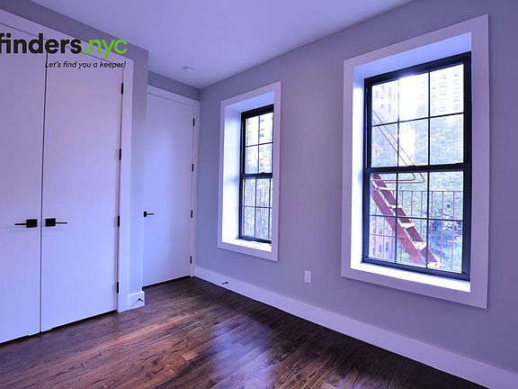 3rd image of 512 Jackson Ave APT 3A