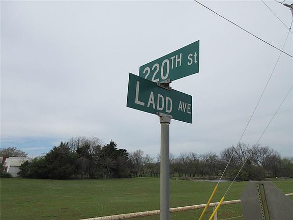 3rd image of 0 Ladd Ave