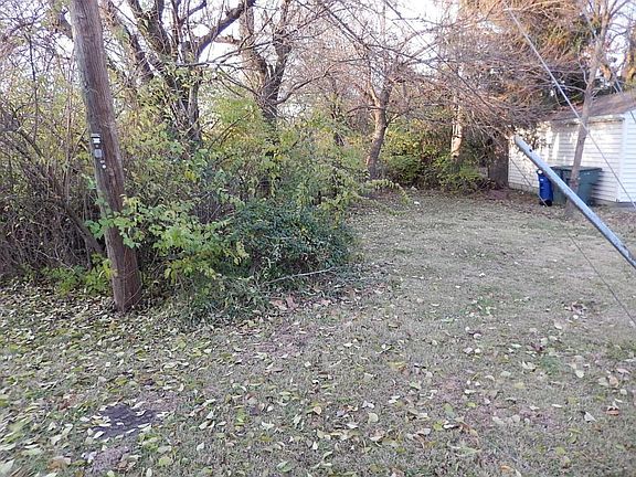 4th image of 3494 Astor Ave