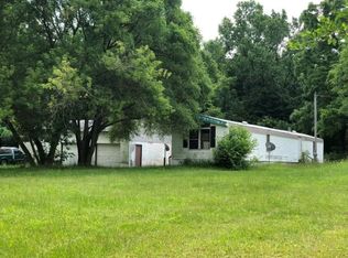 69301 Red Arrow Hwy, Hartford, MI 49057