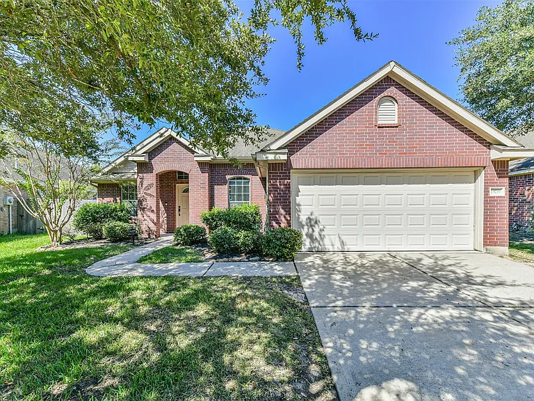 13719 Rolling River Ln — Photo 1