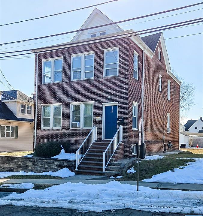 1st image of 23 Lincoln Pl #2