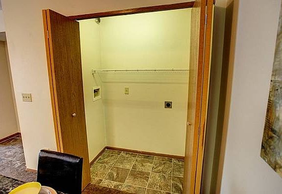 3rd image of 3496 Gateway Lakes Dr