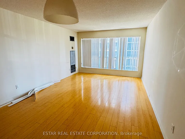 7 Carlton St #1101 — Photo 5