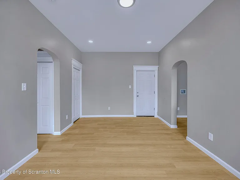 380 Scott St #4 — Photo 9