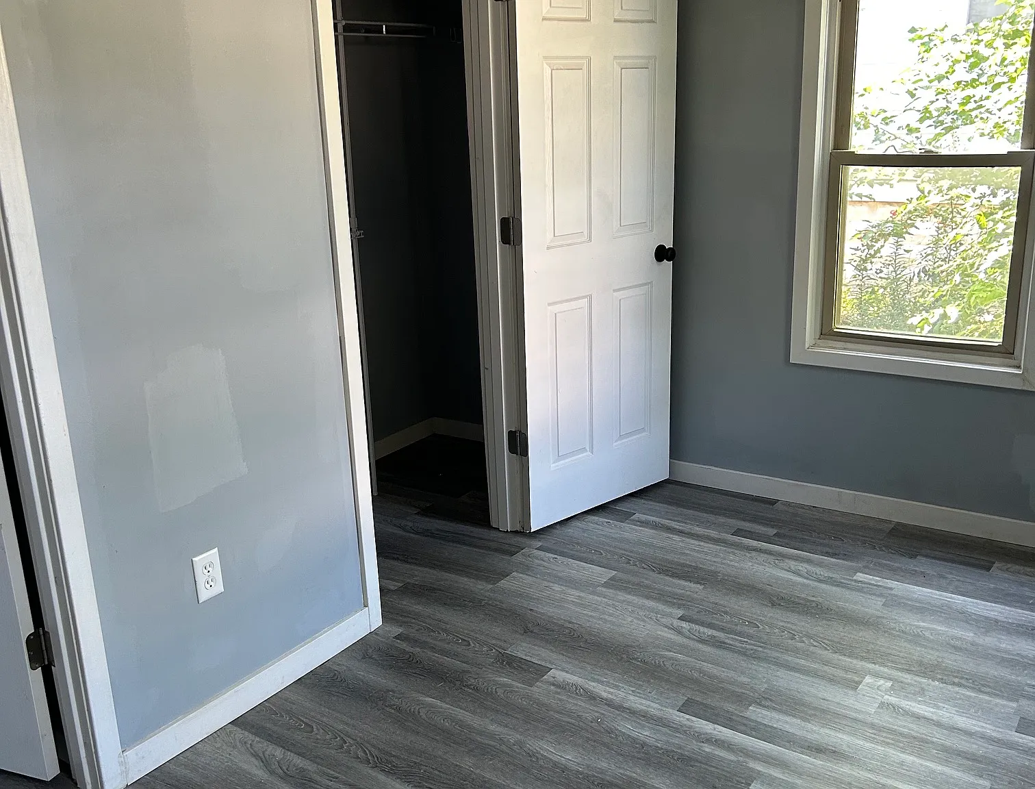 2 bed, $925 — Photo 2