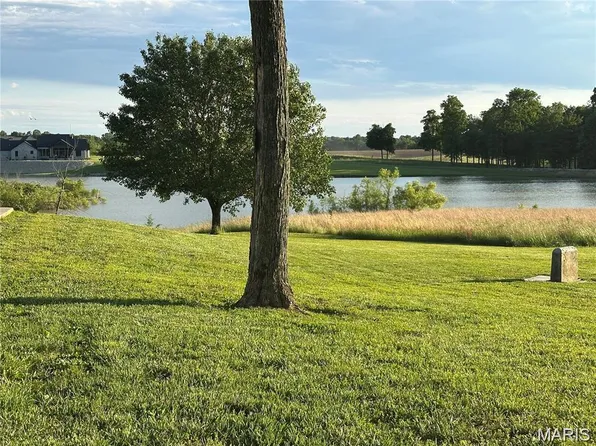97 Stagecoach Ln, Jackson, MO 63755