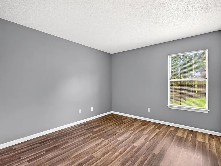 12 Belfair Dr — Photo 23
