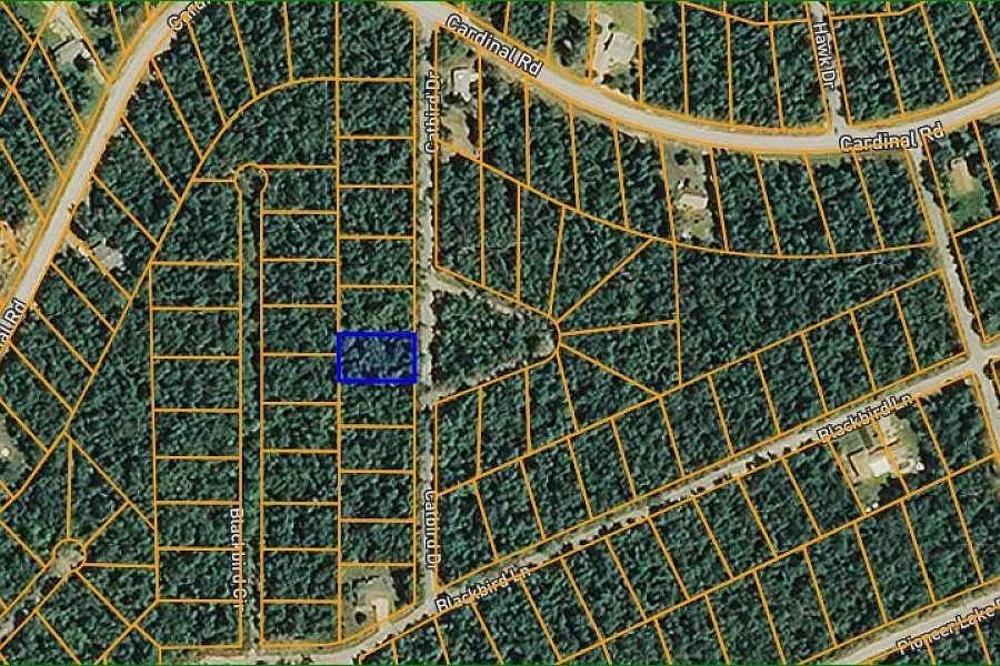 2nd image of 611 Catbird Dr