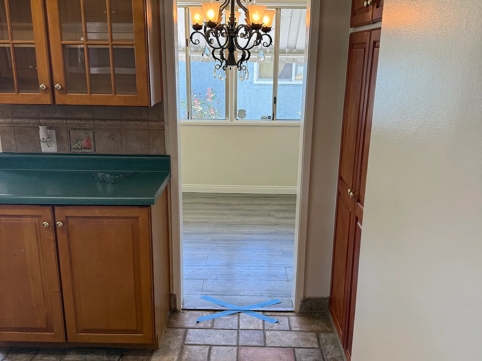 3 bed, 1200 sqft, $3,600 — Photo 2