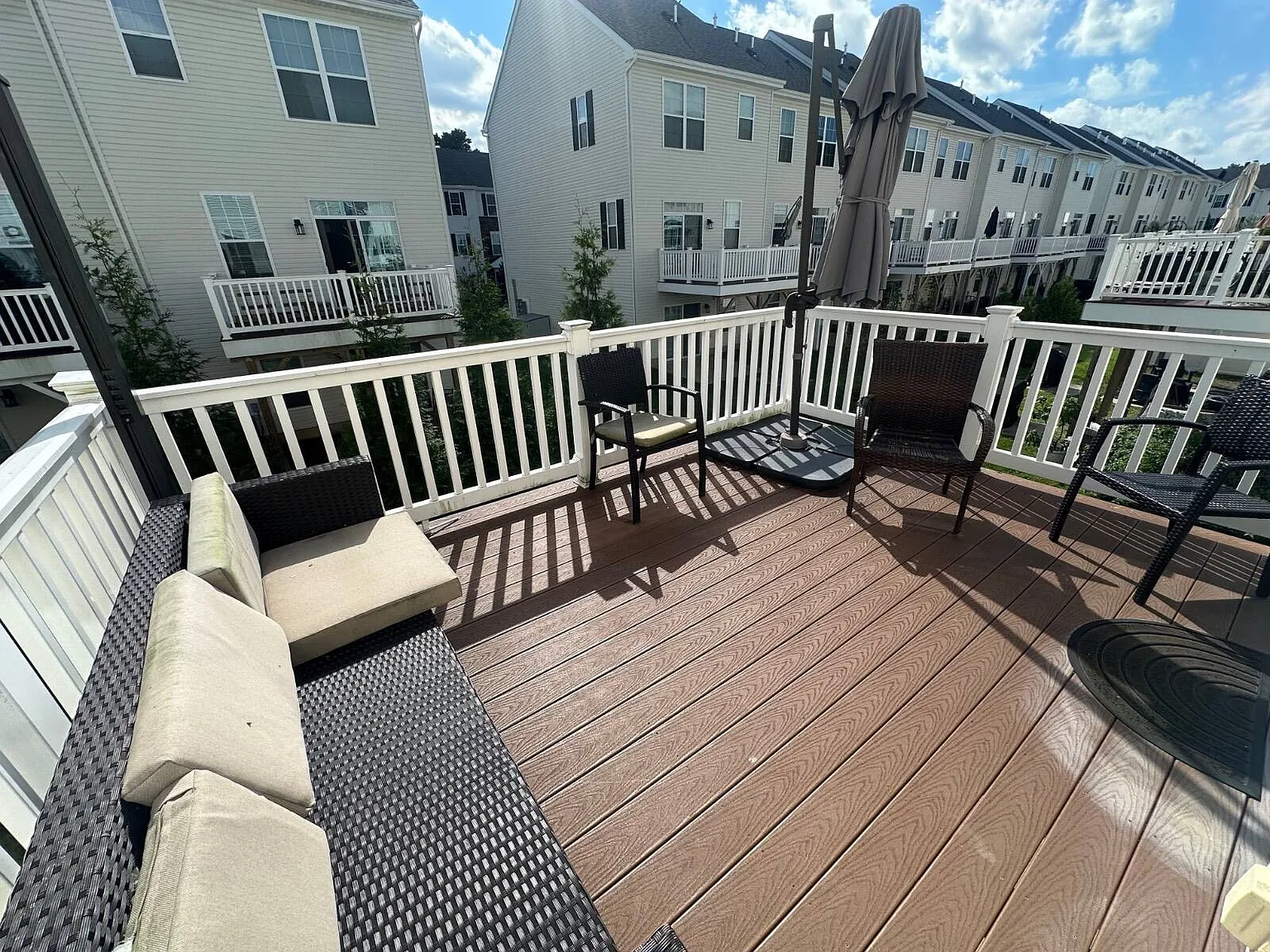 3 bed, 4.0 bath, 1725 sqft, $3,350 — Photo 4