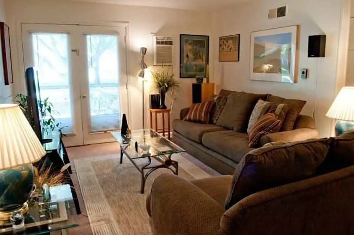 Building Photo - Sandpiper Apartments