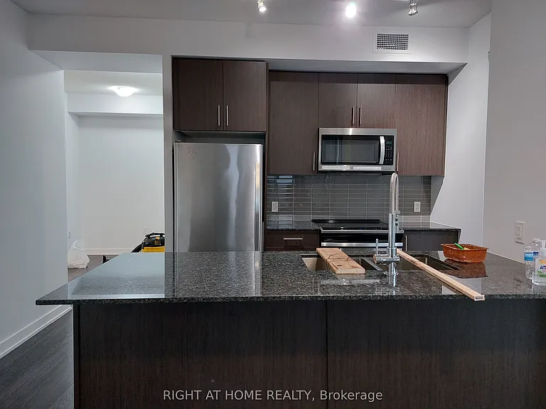 4055 Parkside Village Dr #2820 — Photo 8
