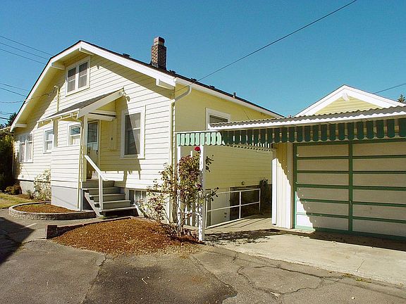 2nd image of 2113 N Alder St