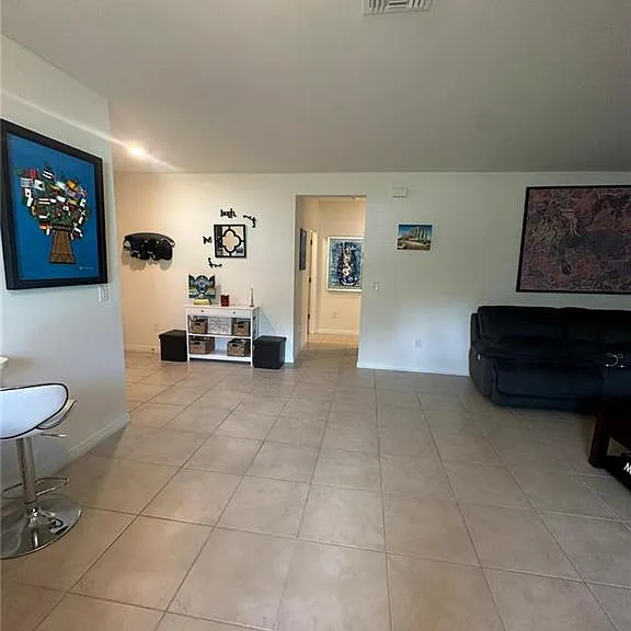 4115 14th Ave NE — Photo 12