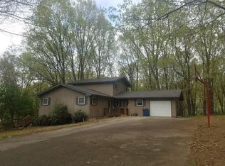 300 Glenwood Cir, Cassville, MO 65625