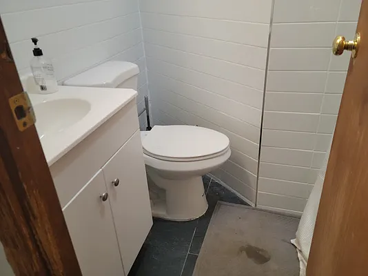 Rented by Chartwell Manhattan Realty | media 16