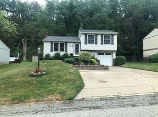 1696 Connor Rd, South Park, PA 15129