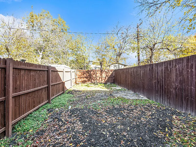 408 Dawson Cir #B — Photo 23