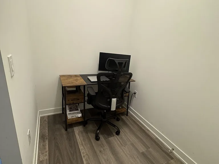 70 Princess St #1708-E — Photo 10