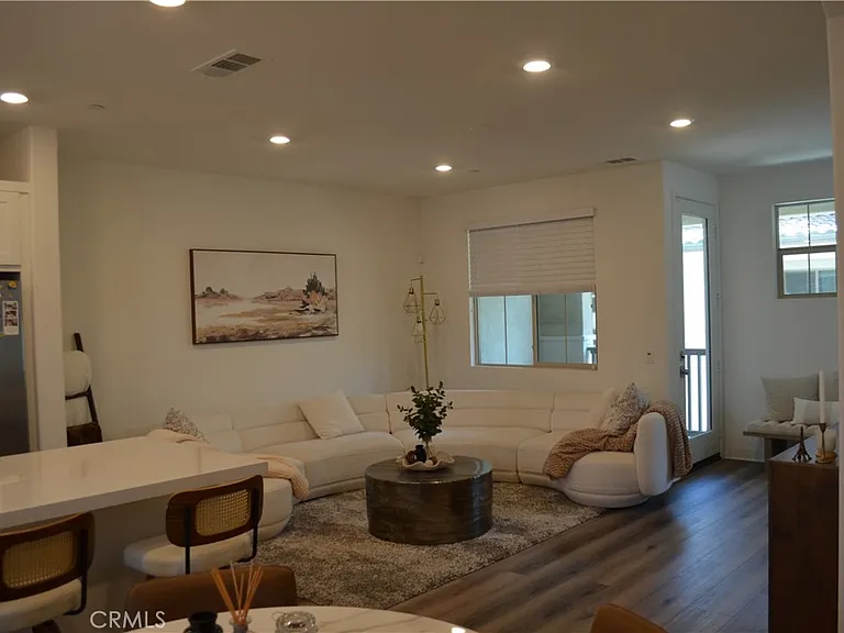 513 Tamarind Way — Photo 6