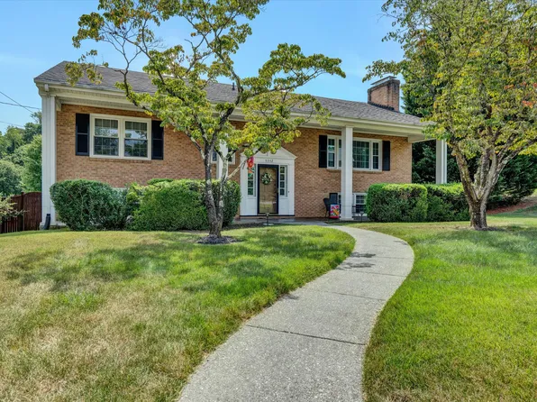 5342 Luwana Dr, Roanoke, VA 24018