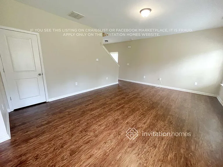 963 Rock Hill Pkwy — Photo 4