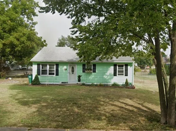 108 N Madison St, Spring Hill, KS 66083