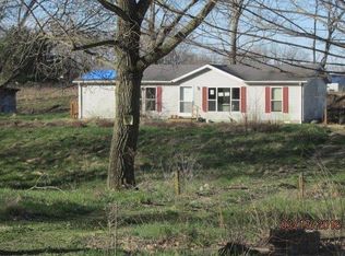 725 S Mulberry St, Newberry, IN 47449