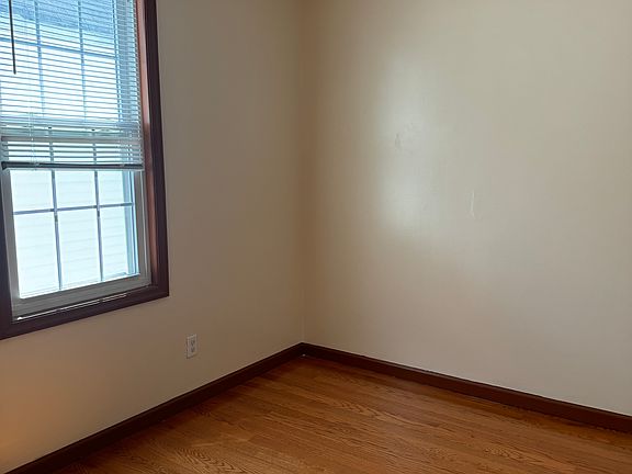 3rd image of 118 Street Ave #107-2