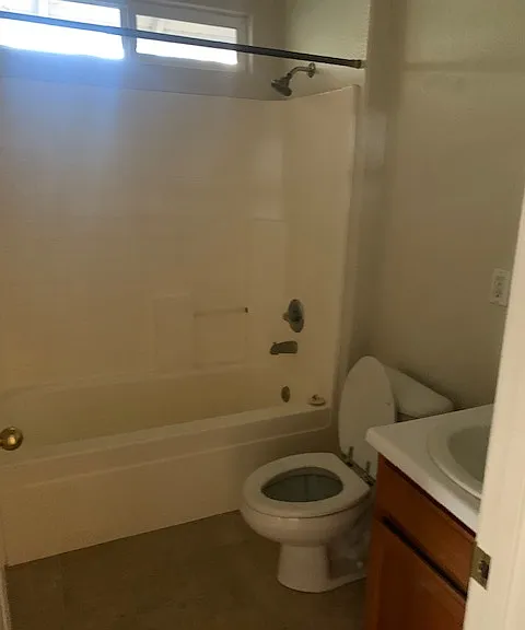 811 Linden St — Photo 5