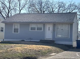 10523 Prestwick Dr, Saint Louis, MO 63137