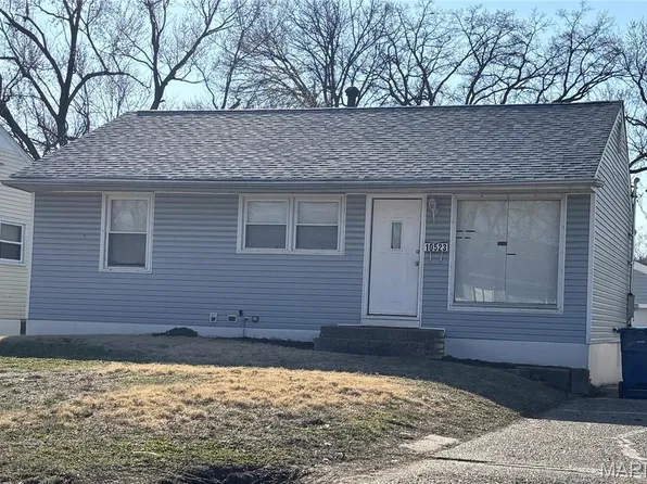 10523 Prestwick Dr, Saint Louis, MO 63137