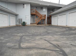 1025 Harbor St APT 24, Conneaut, OH 44030