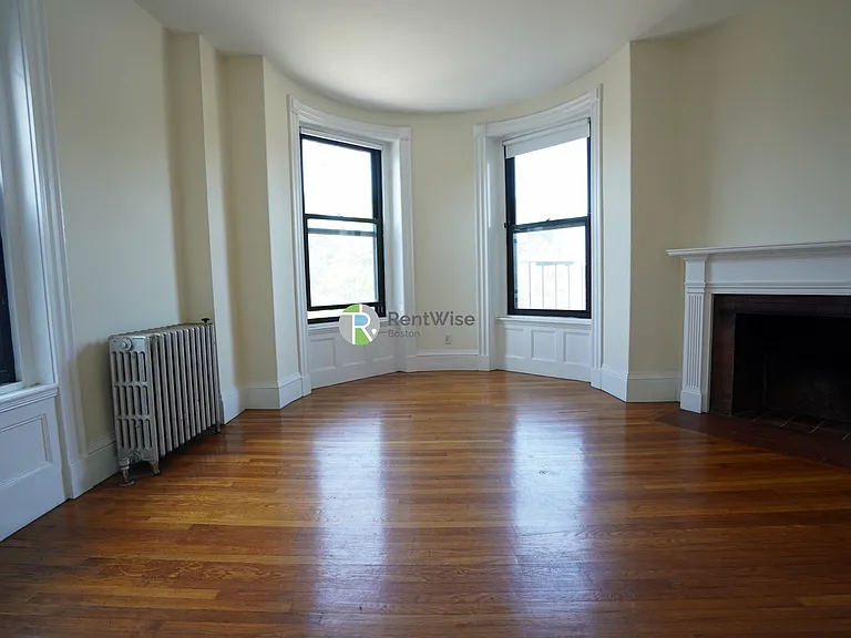 504 Beacon St #36 — Photo 2