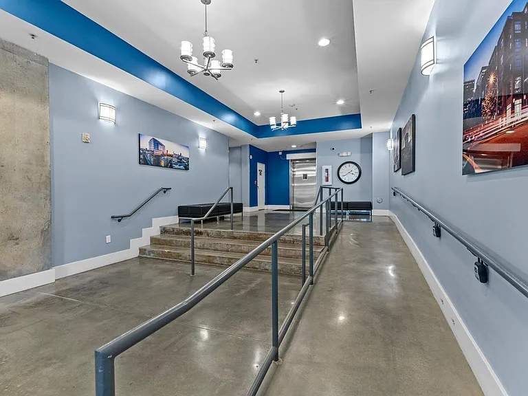 444 Blount St #205 — Photo 36