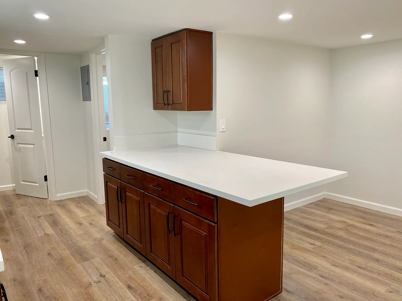 423 Saratoga St — Photo 3