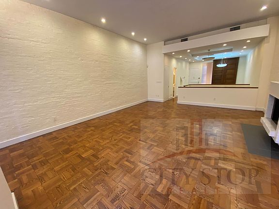 4th image of 39 W 68th St APT 1
