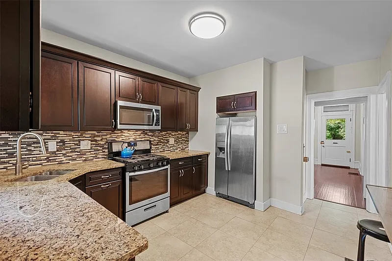 Thumbnail 12