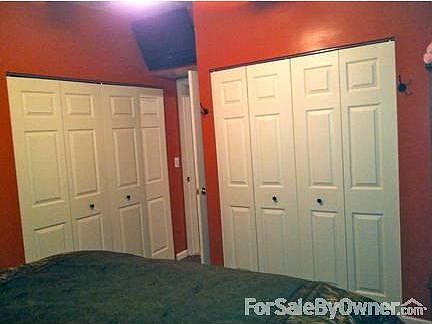 Master Bedroom
						:
						This is the master bedroom with 2 large closets.