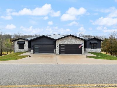 590 Hogan Dr, Lake Ozark, MO, 65049