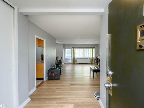 276 Prospect St #2B, East Orange City, NJ 07017
